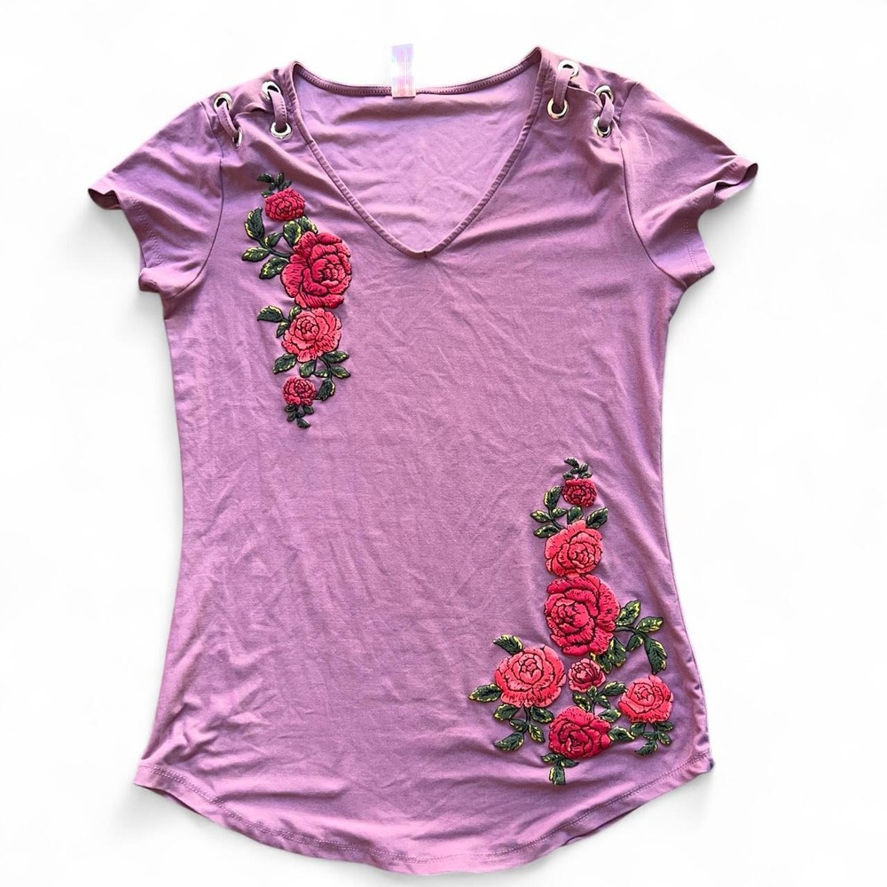 No Boundaries Grape Floral Rose Embroidered Lace-Up Top – Size L/G